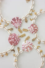 Load image into Gallery viewer, Lucky Scallop Necklace