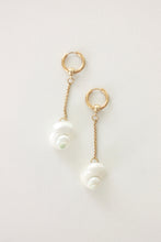 Load image into Gallery viewer, Turbo Shell Earrings