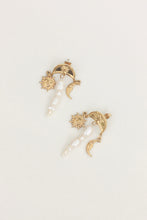 Load image into Gallery viewer, Sole e Luna Earrings