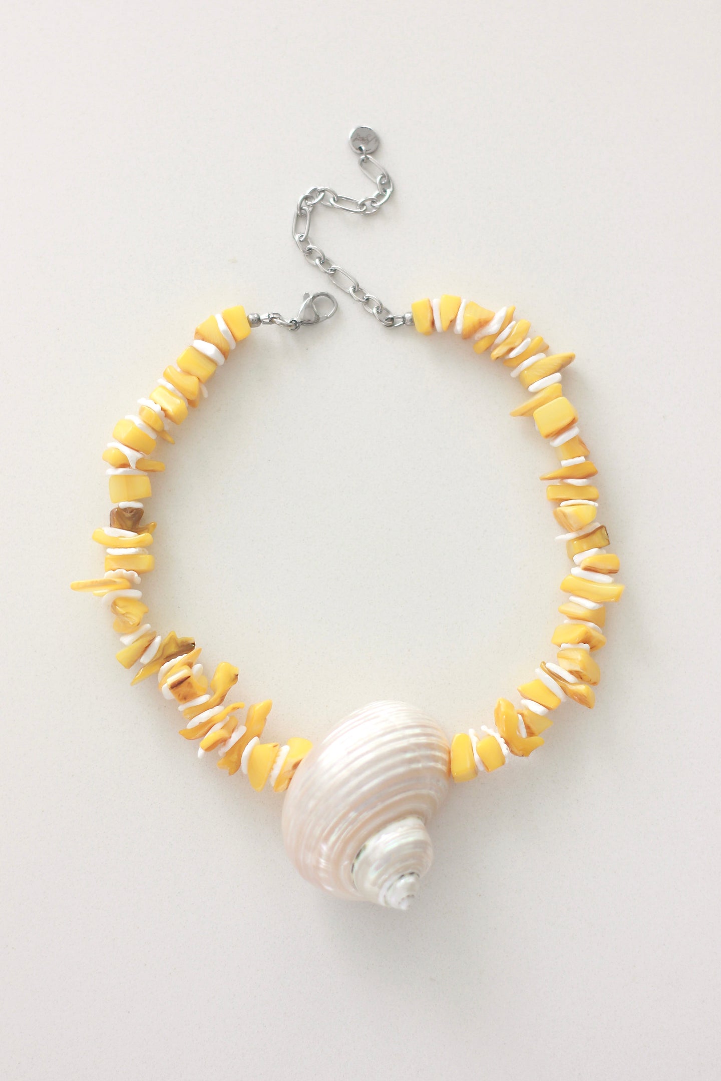 Yellow Shelly Turbo Necklace