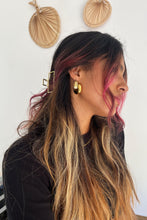 Load image into Gallery viewer, Tully Hoop Earrings 1.0 (gold)