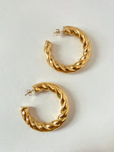 Load image into Gallery viewer, Chunky Twisted Hoop Earrings
