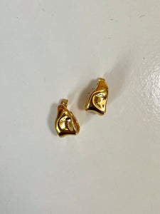 Textured Stud Earrings (gold)