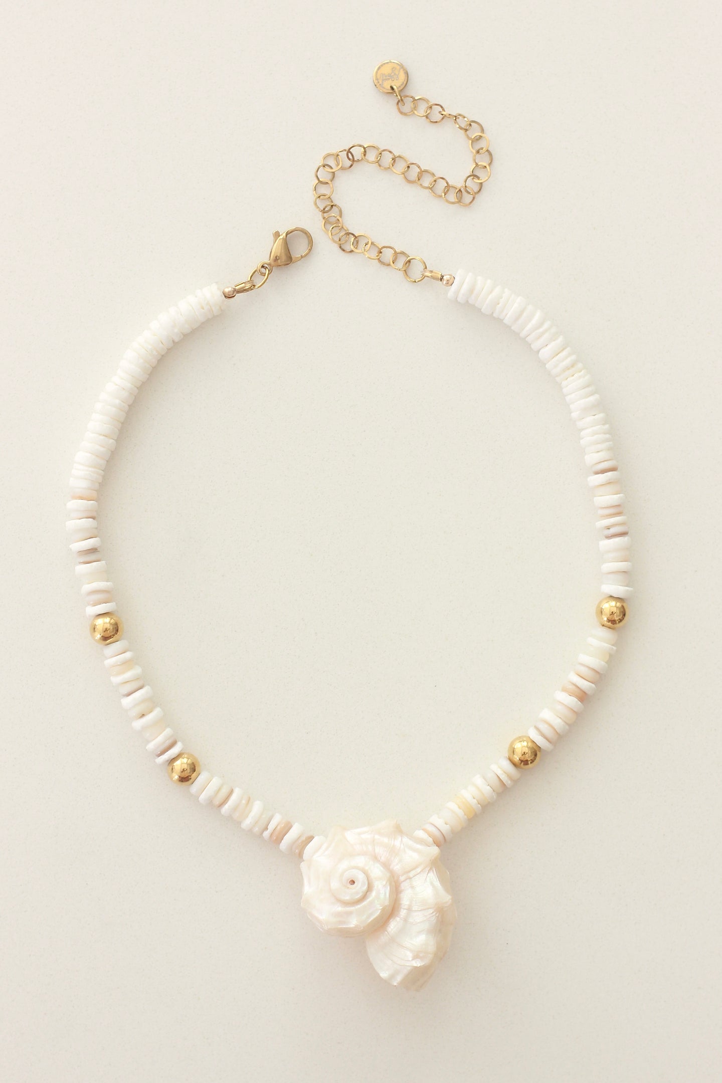 The Shelly Necklace 1.0