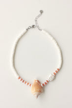 Load image into Gallery viewer, Dog Conch Necklace (small)