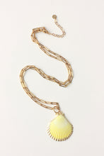 Load image into Gallery viewer, Mar y Alma Paperclip Necklace (yellow)