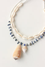 Load image into Gallery viewer, Sandy Steps Necklace