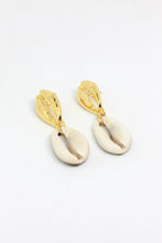 Load image into Gallery viewer, Cowrie Earrings