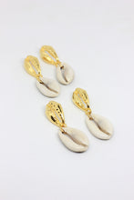 Load image into Gallery viewer, Cowrie Earrings