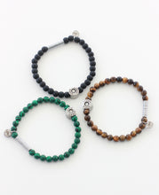 Load image into Gallery viewer, Soñar, Vivir, Amar, Reír Bracelet (Tiger&#39;s Eye beads)