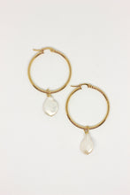 Load image into Gallery viewer, Cultured Mother of Pearl hoop earrings (gold)